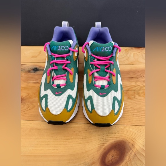 Women’s Nike Air Max Mystic Green Olympic Games Mesh Air Vents Exclusive Sneaker - Picture 4 of 8